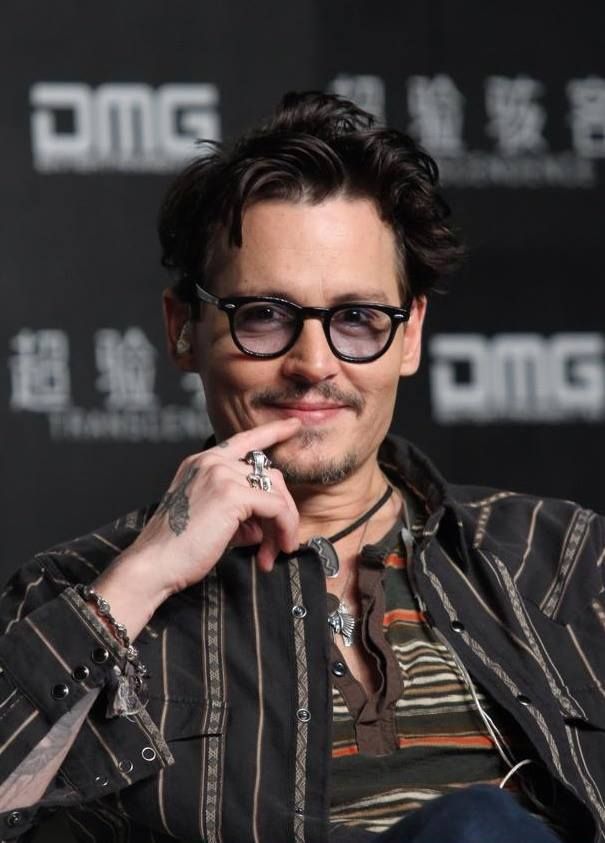 Johnny Depp Photo_ Johnny at the Beijing Premiere of Transcendence.jpg